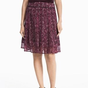 Whbm skirt. Size 6. Like new.